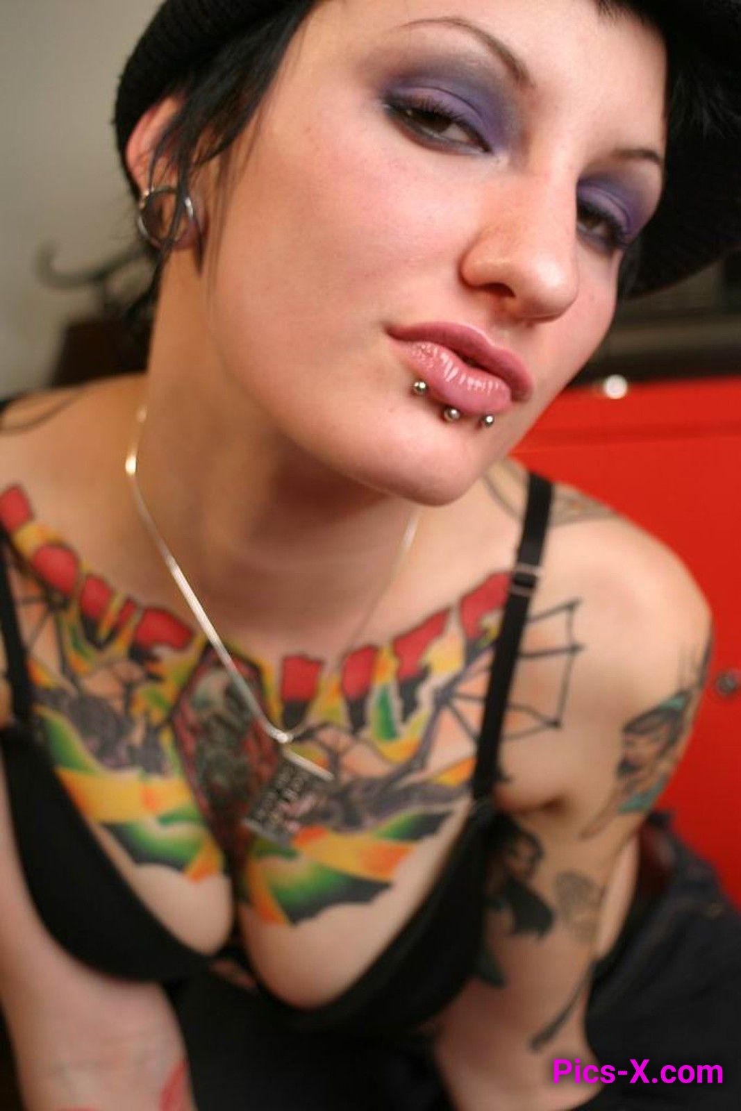 Inked up punk girl getting naked with some vinyl - Punk Rock Girlfriend - Image 10