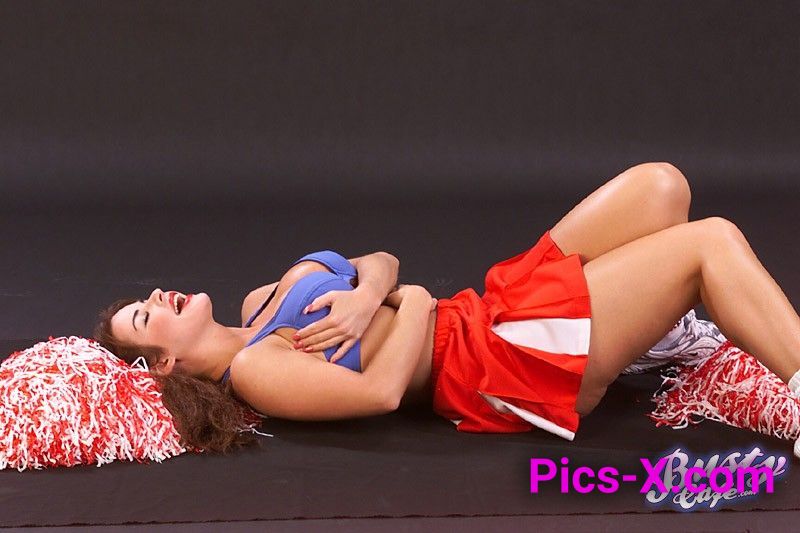 Shannan Leigh Hot Cheerleader - Image 18