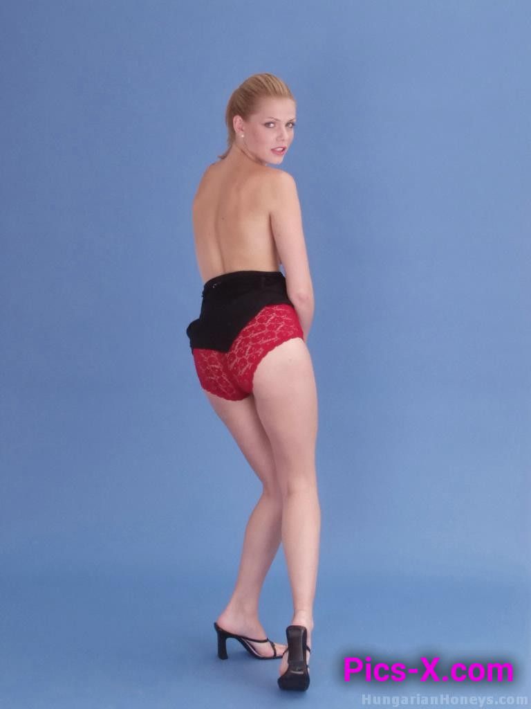 Katalin Kiraly Stripper - Image 32